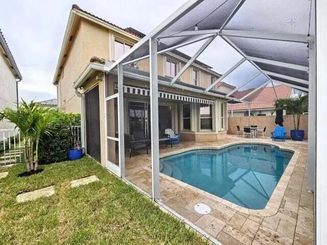 Residence photo 16