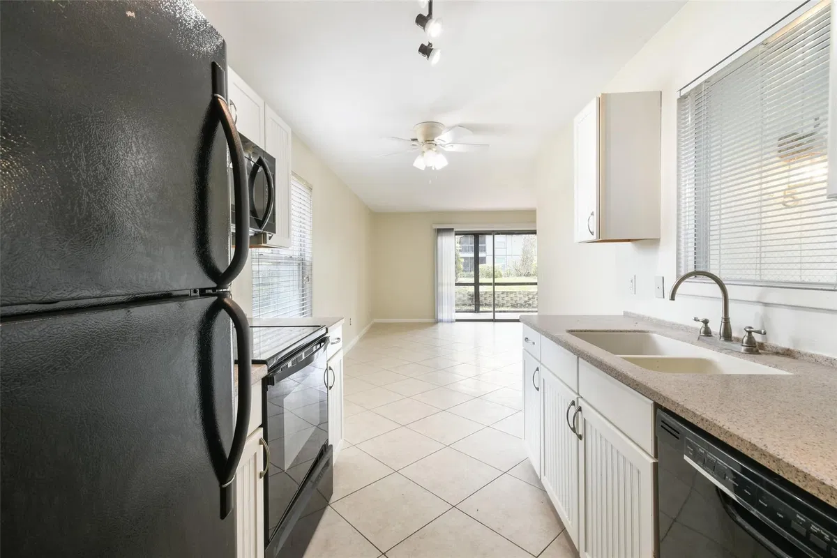  Unit C-5 photo 10