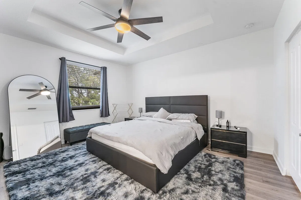 Residence photo 19