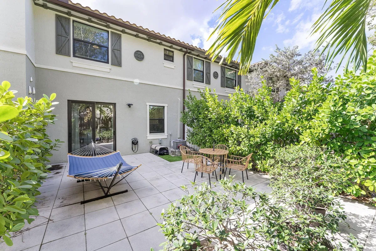 Residence photo 28