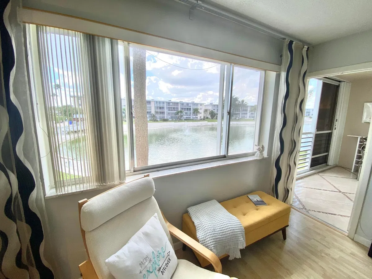 Unit 204 photo 7