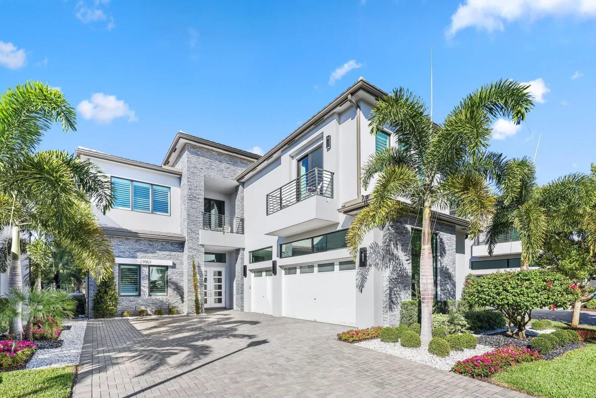 Boca Bridges Residence