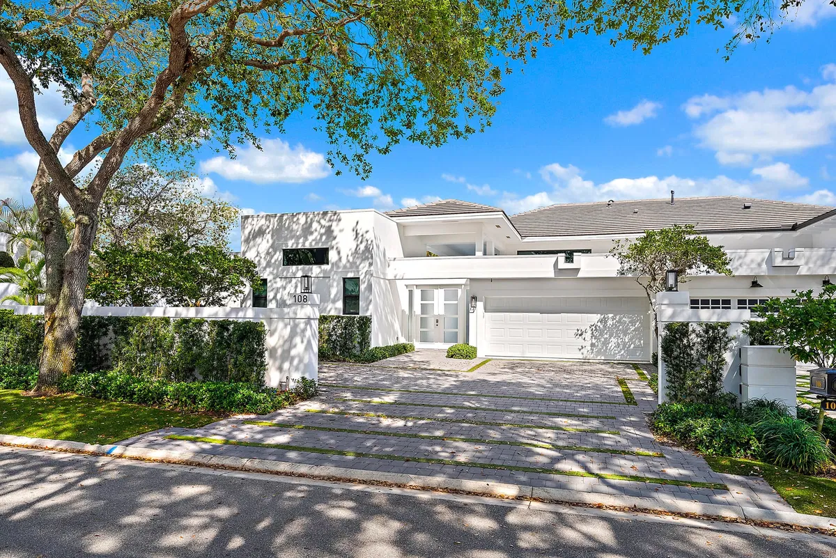 Admirals Cove Residence