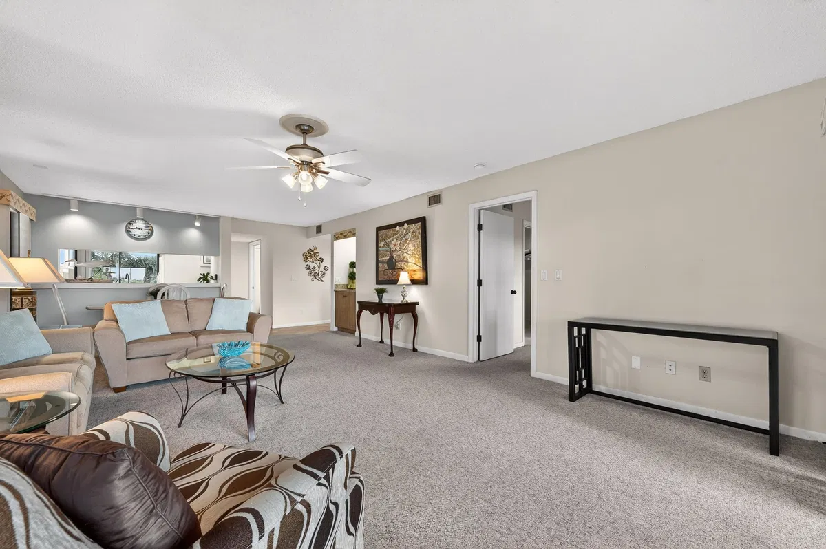 Unit 106 photo 16