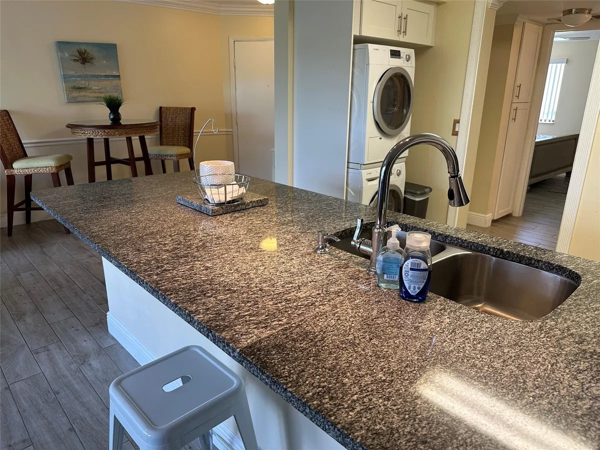 Unit 104 photo 7