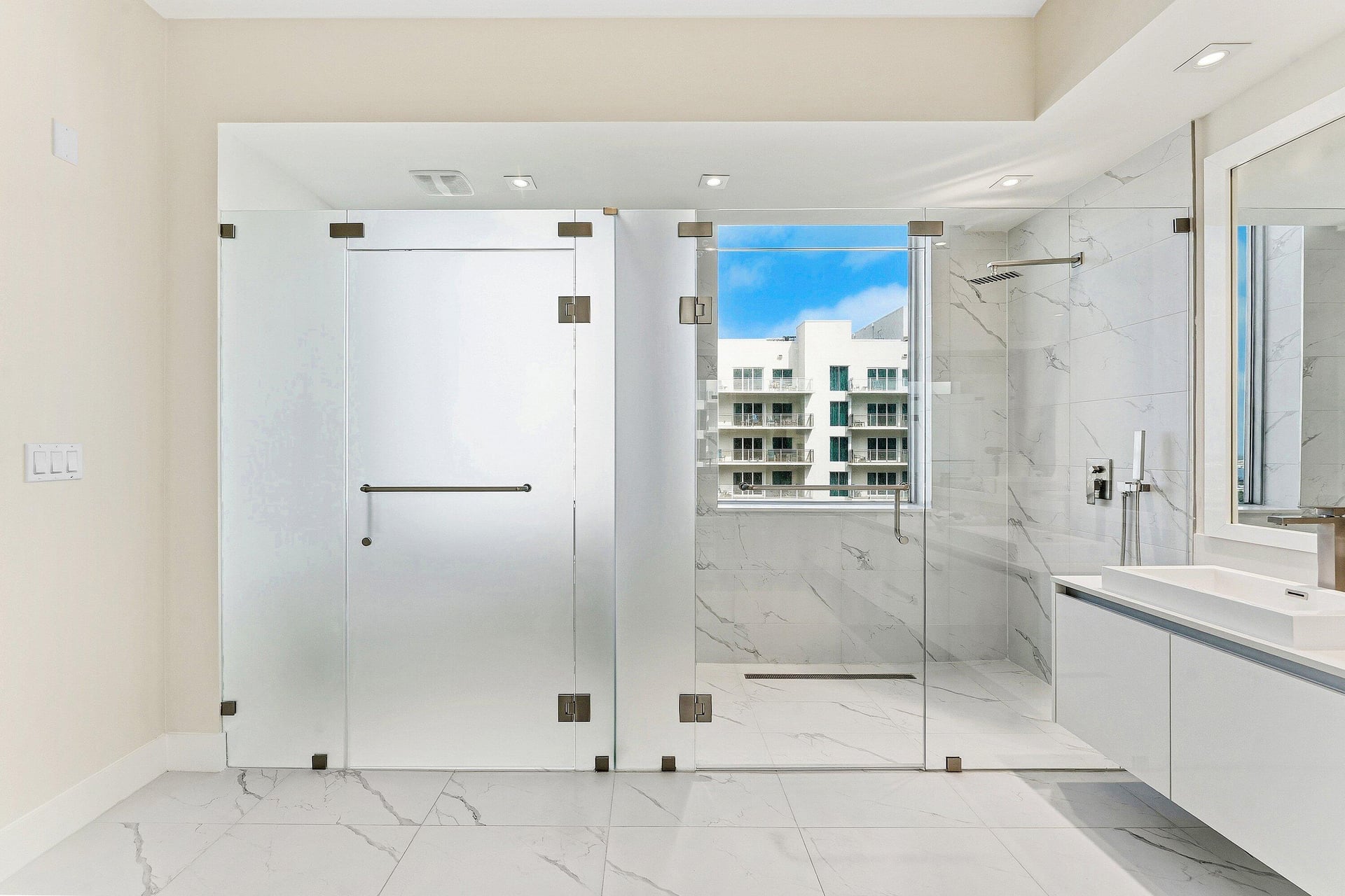 Amrit Ocean Resort & Residences Unit 1702p photo 19