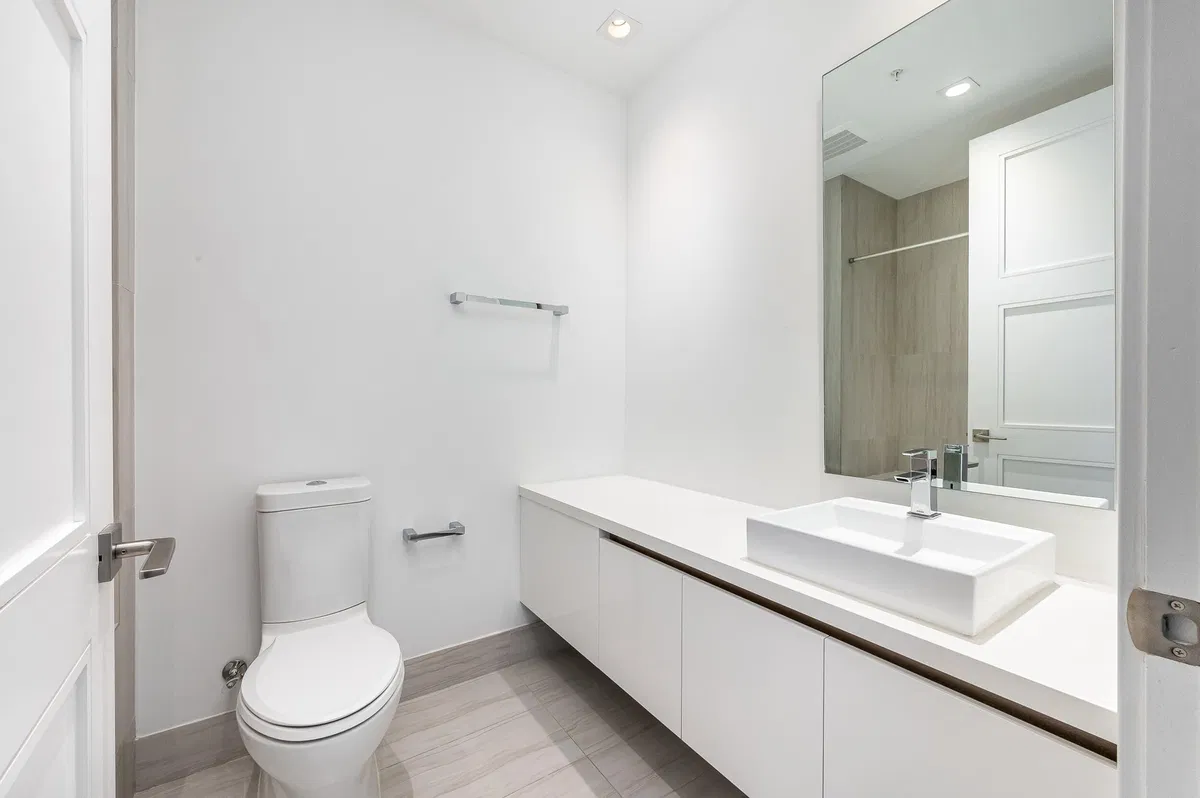 Tower 155 Unit 516 photo 16