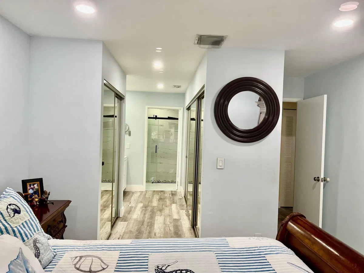  Unit 8053 photo 10