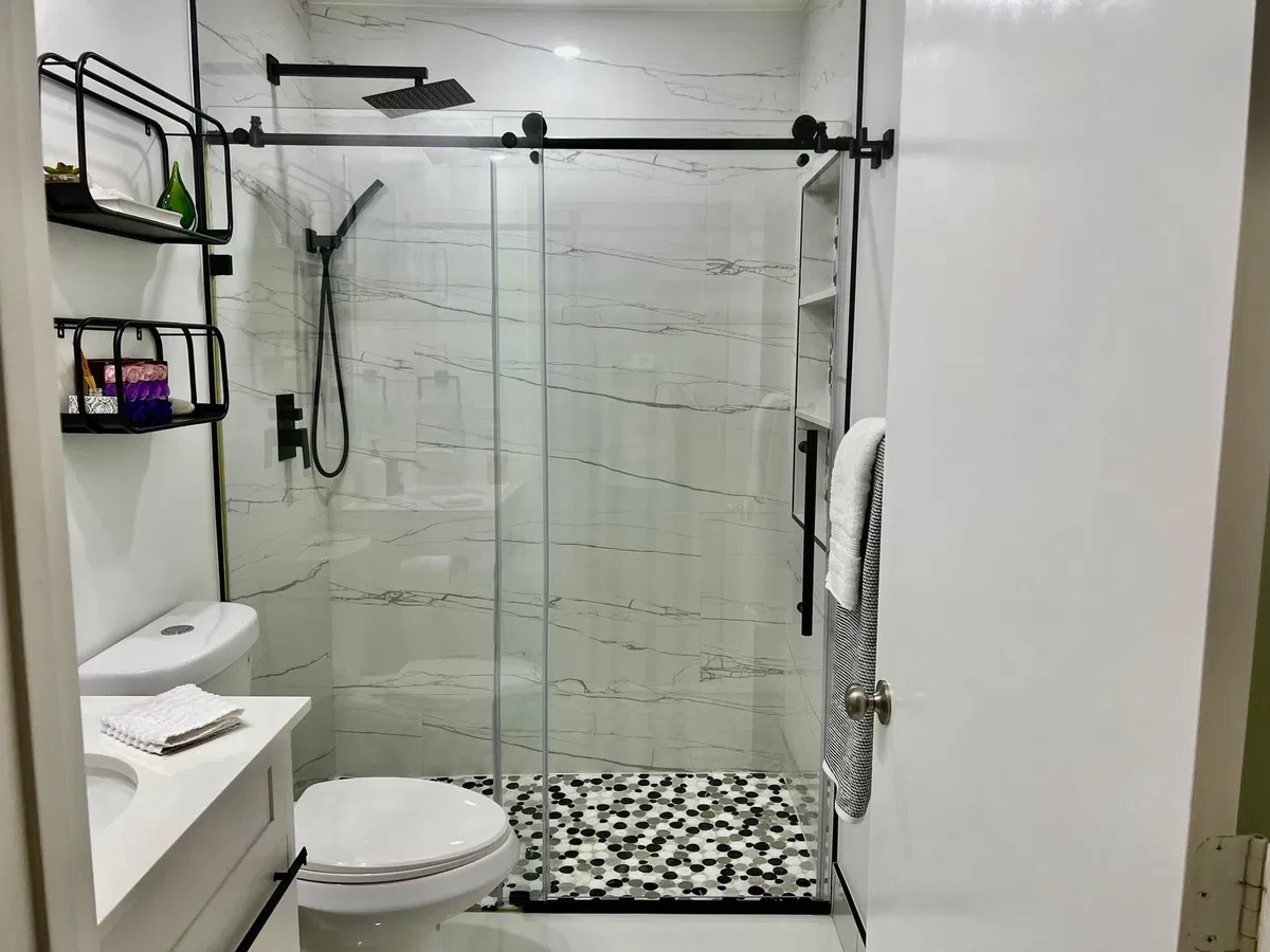  Unit 8053 photo 19