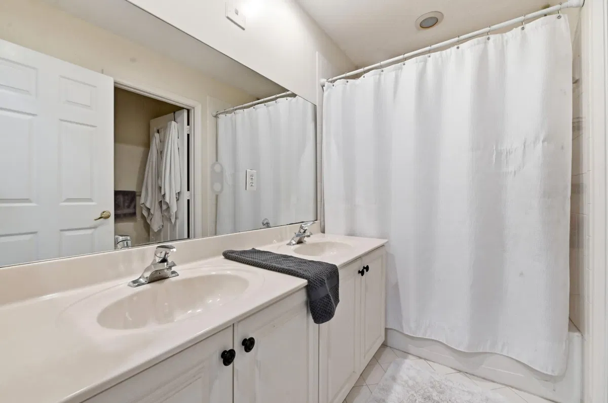 Residence photo 22