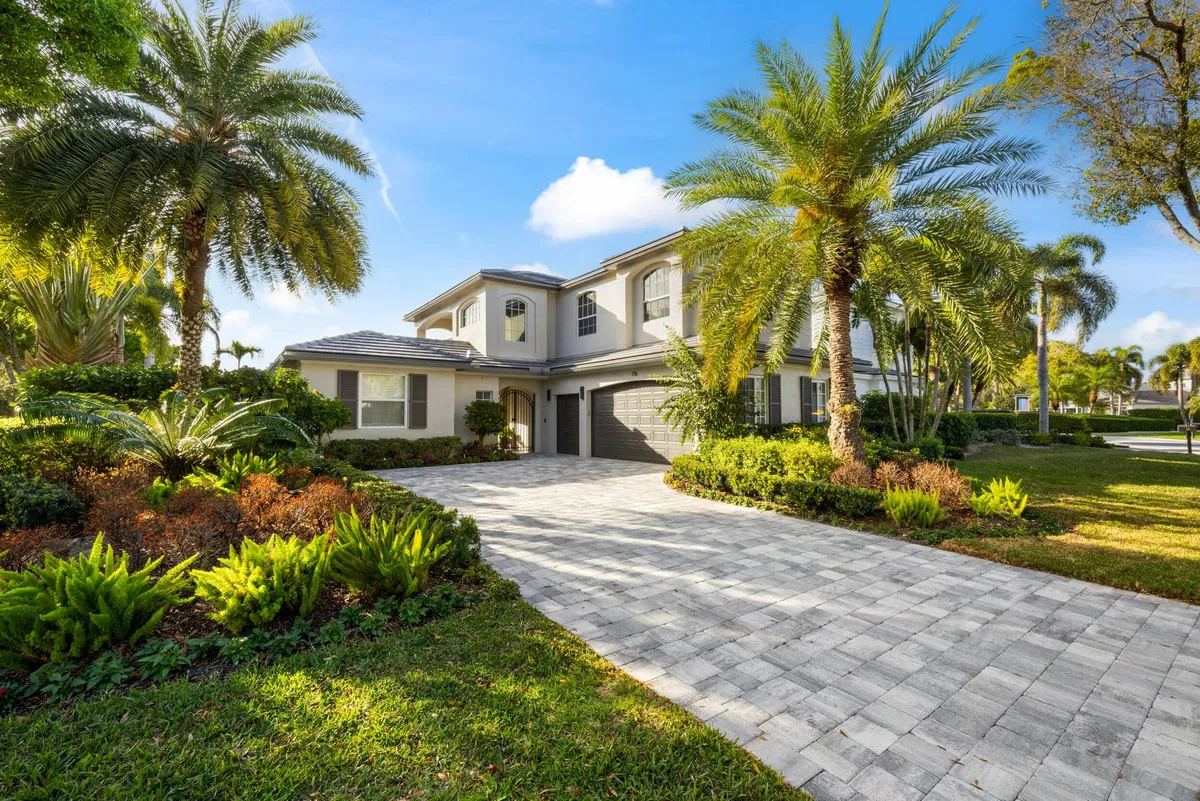 Admirals Cove Residence