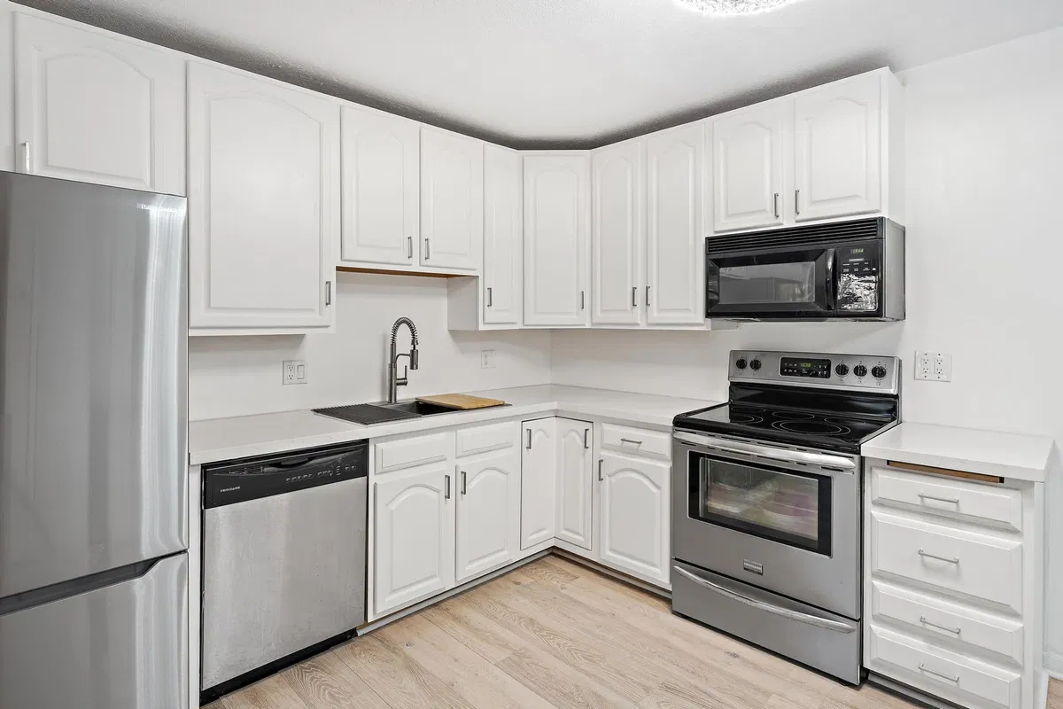 PGA National Palm Beach Gardens Unit 1213 photo 7