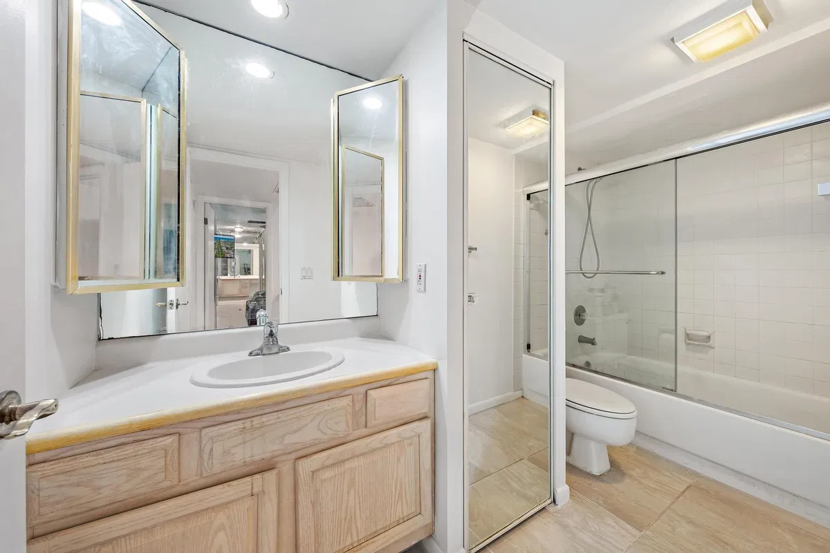 PGA National Palm Beach Gardens Unit 1213 photo 16