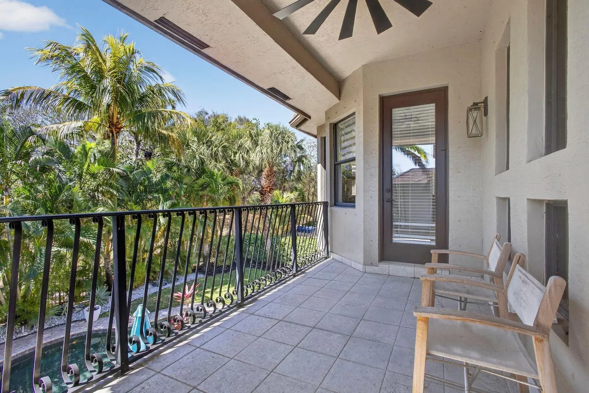  Residence photo 34