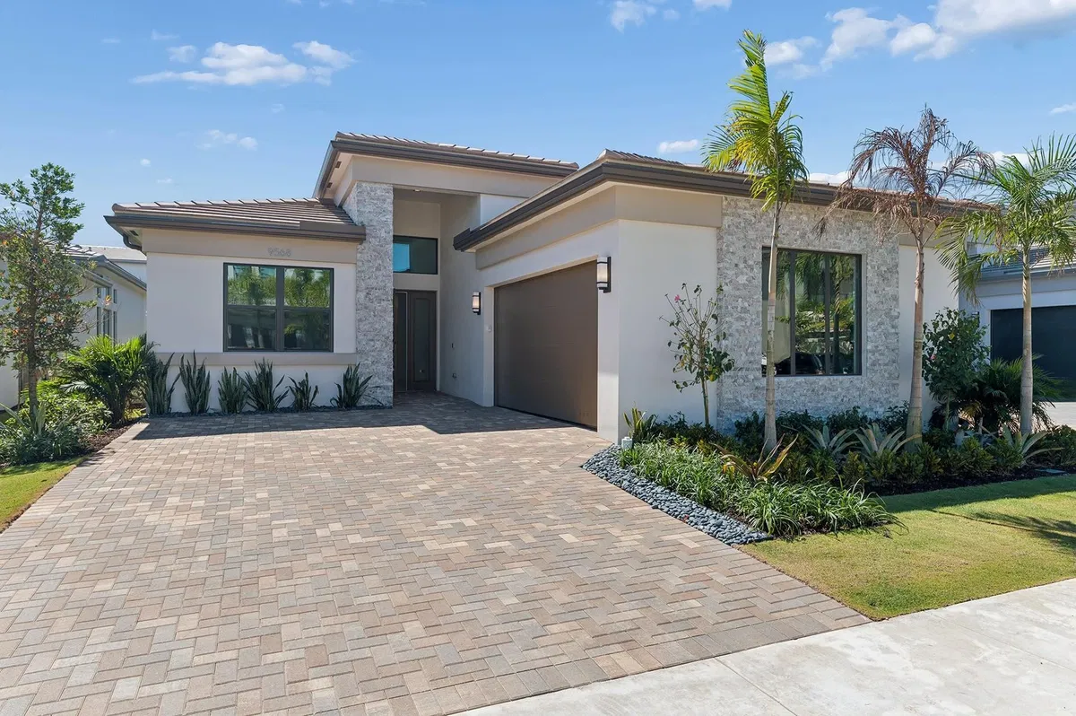 Lotus Palm Boca Raton Residence