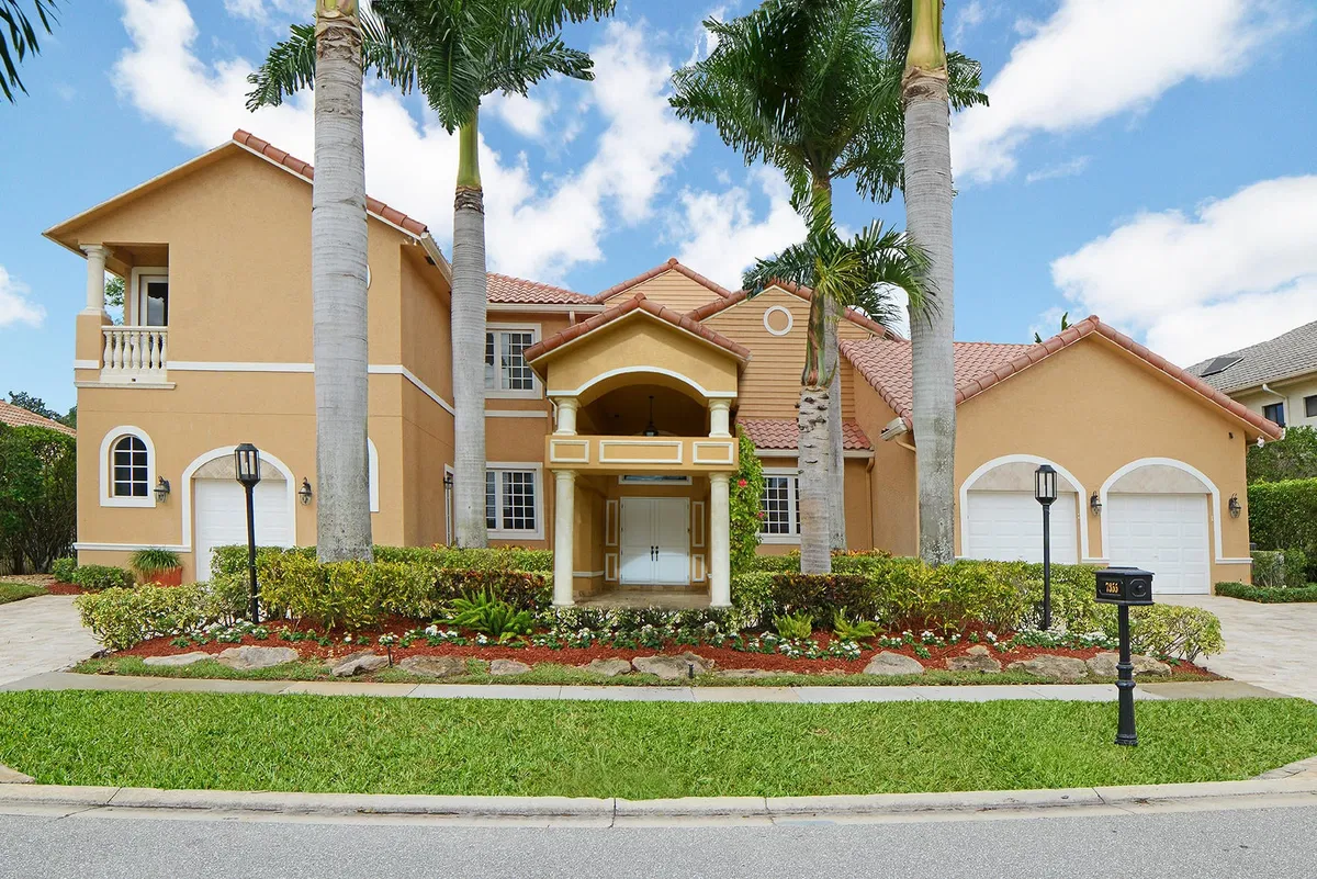 Boca Grove Residence