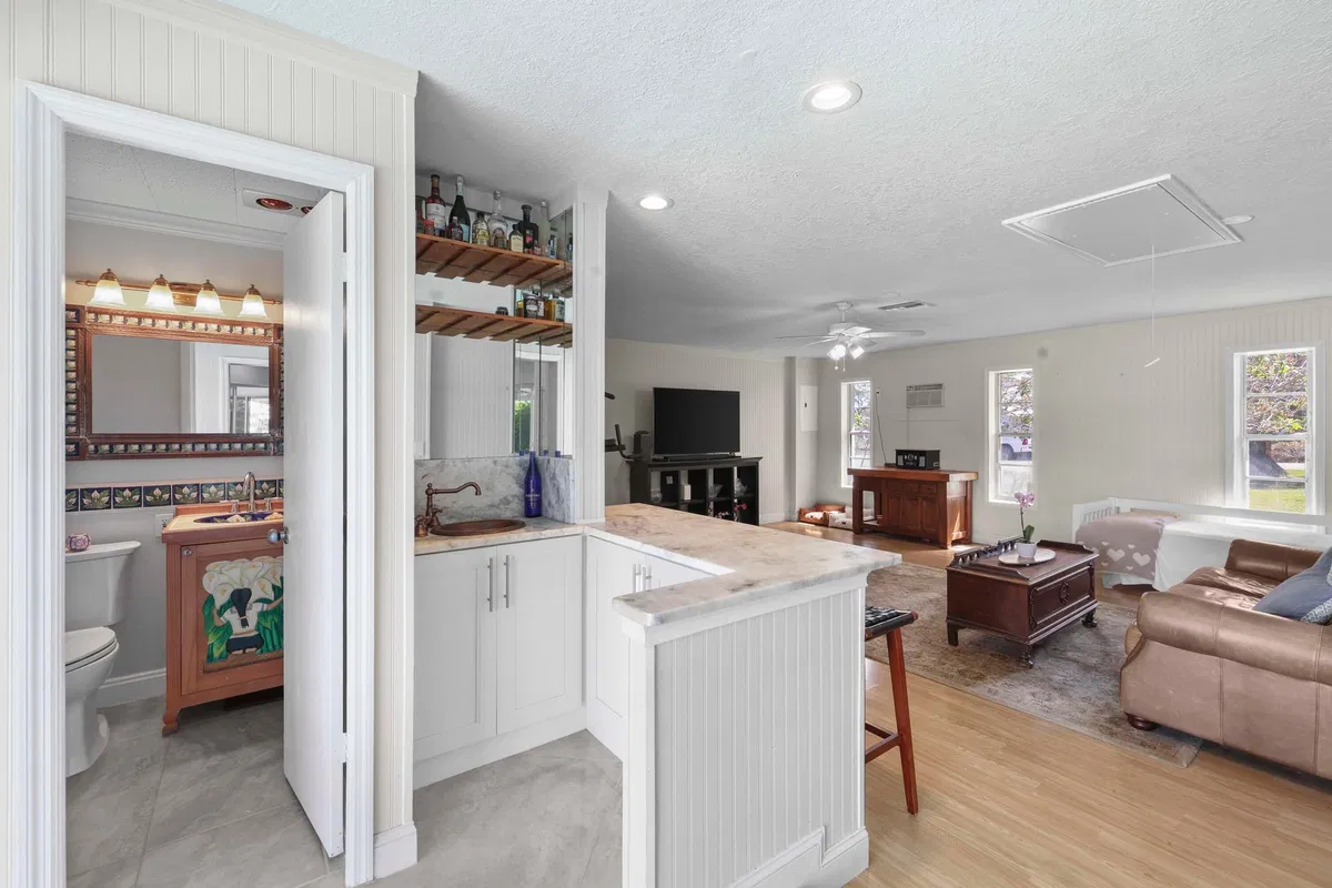 Residence photo 13