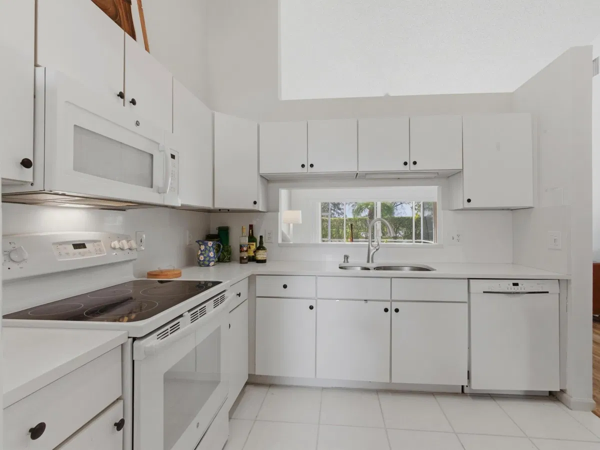  Residence photo 13
