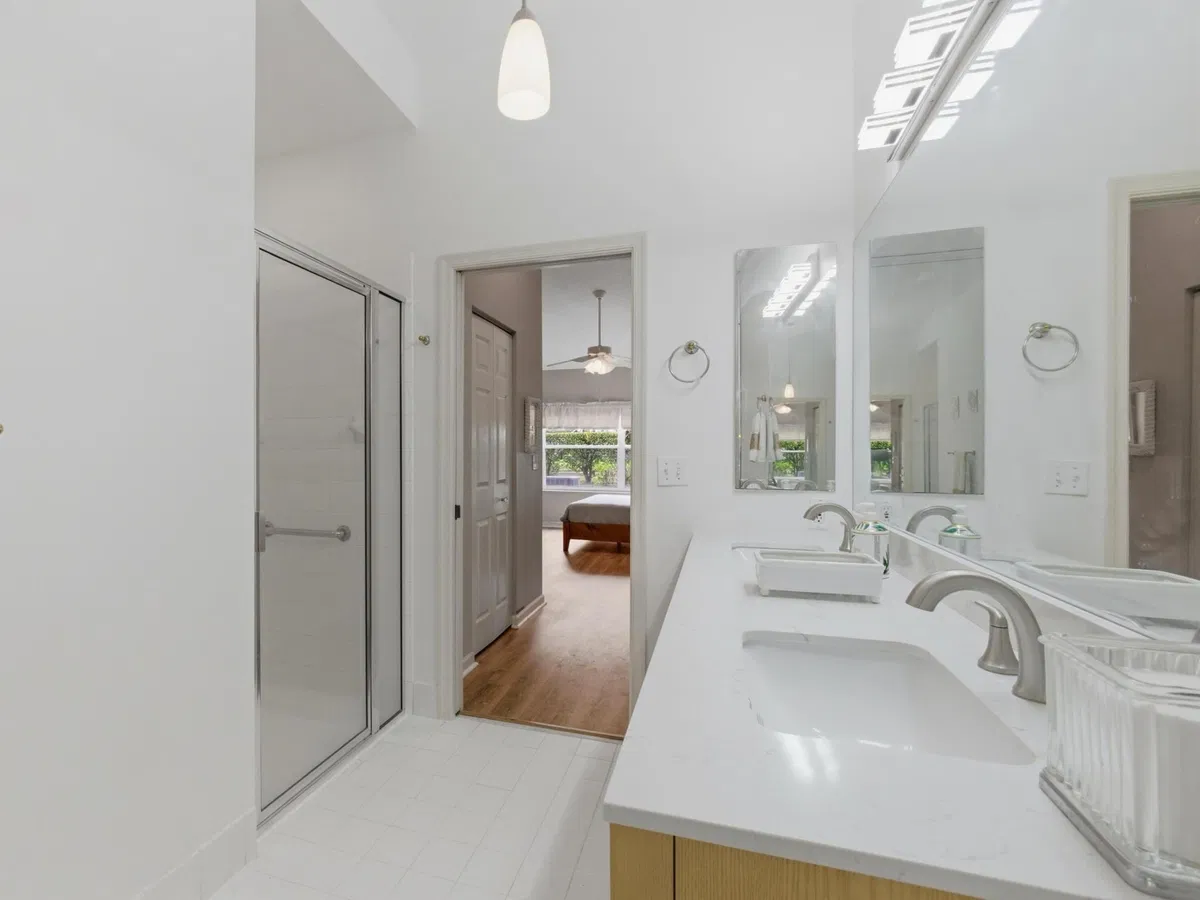  Residence photo 28