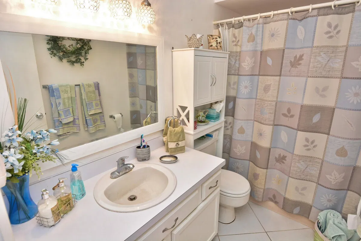 Unit 309 photo 10