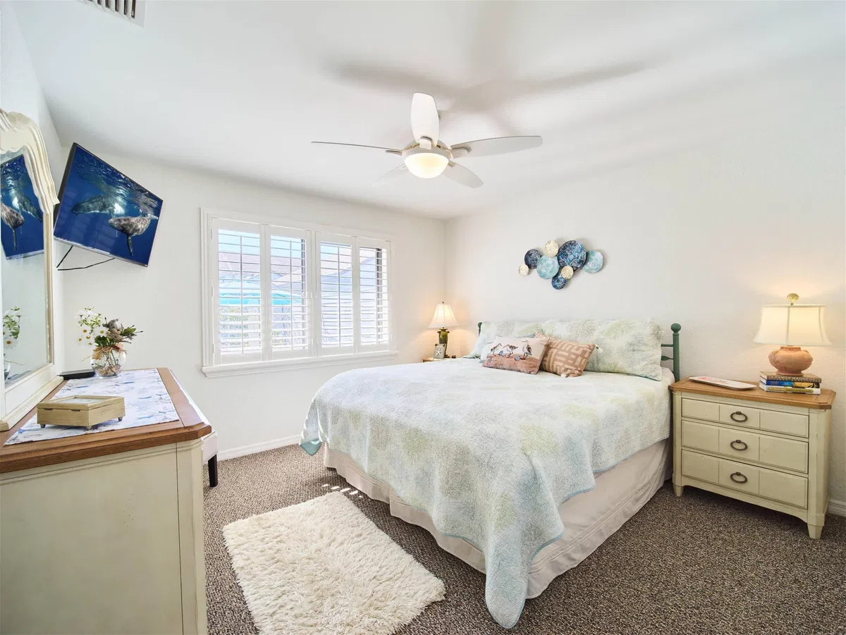 Residence photo 22