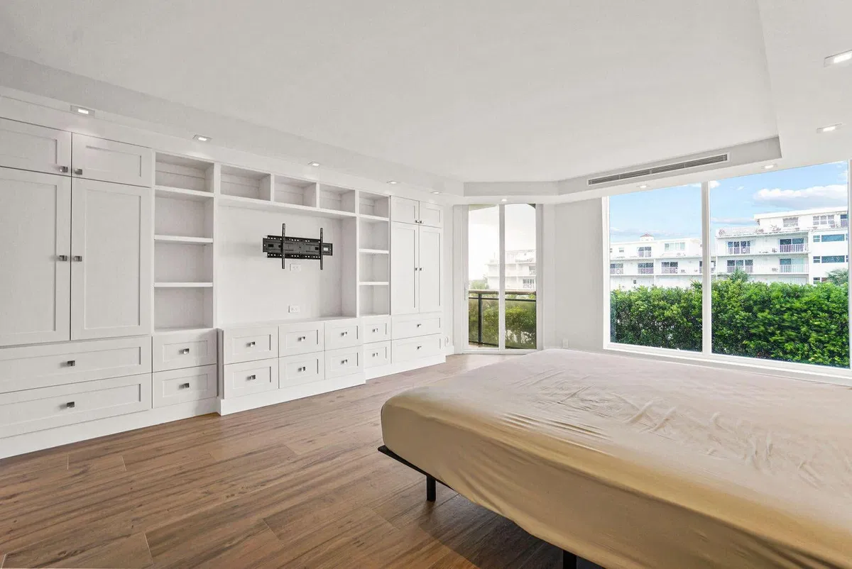 Miraflores Palm Beach Unit 306n photo 22
