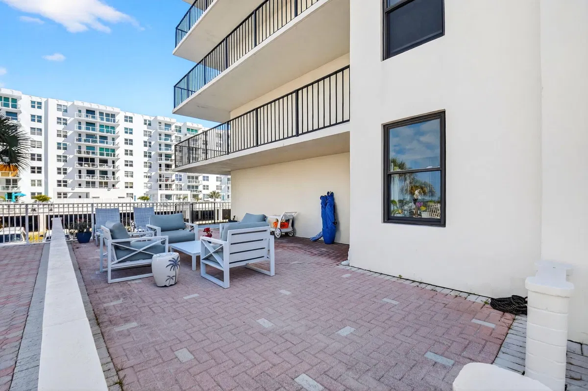 Unit 105 photo 34