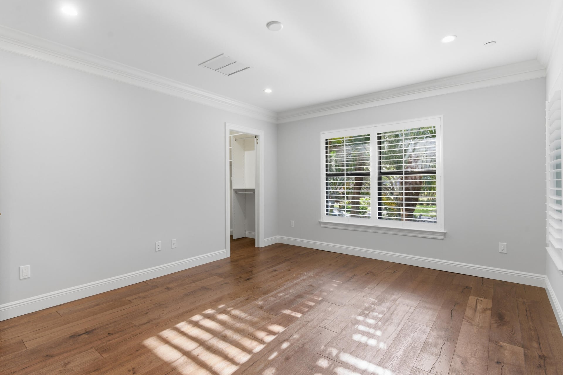 Unit C202 photo 37