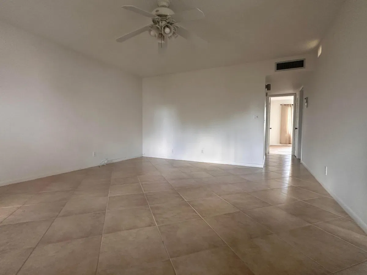 Residence photo 13