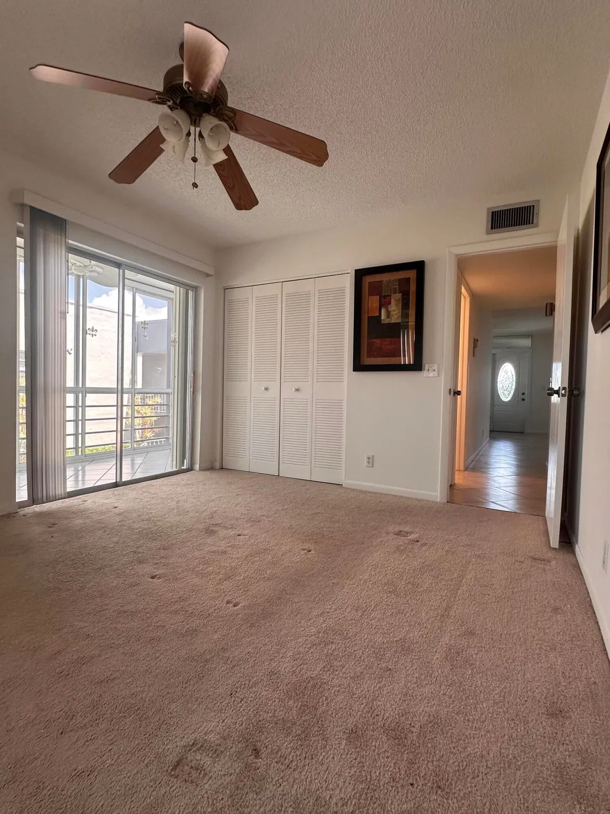 Residence photo 16