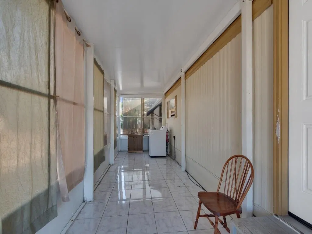Residence photo 7