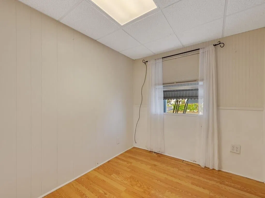 Residence photo 19