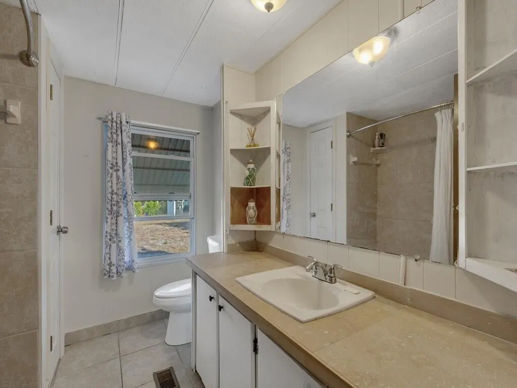 Residence photo 25