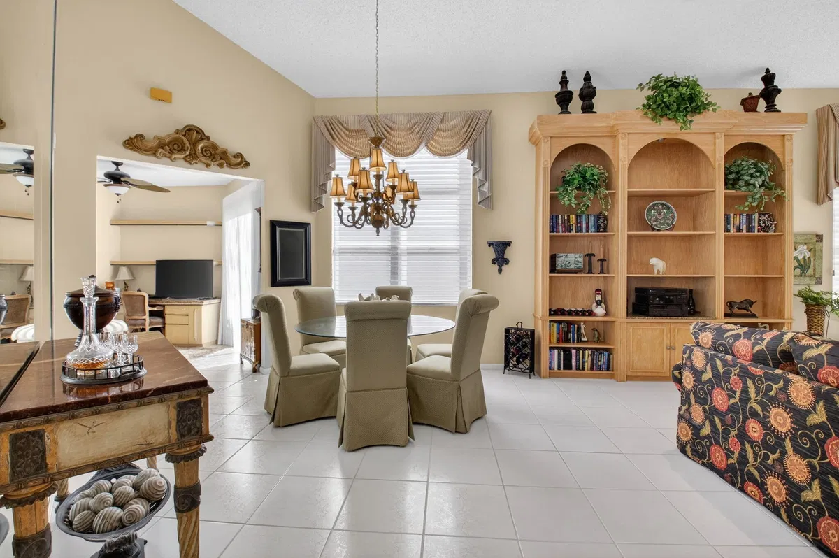 Residence photo 10