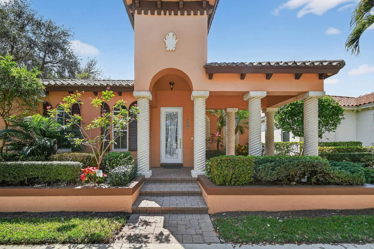 Valencia at Abacoa Residence