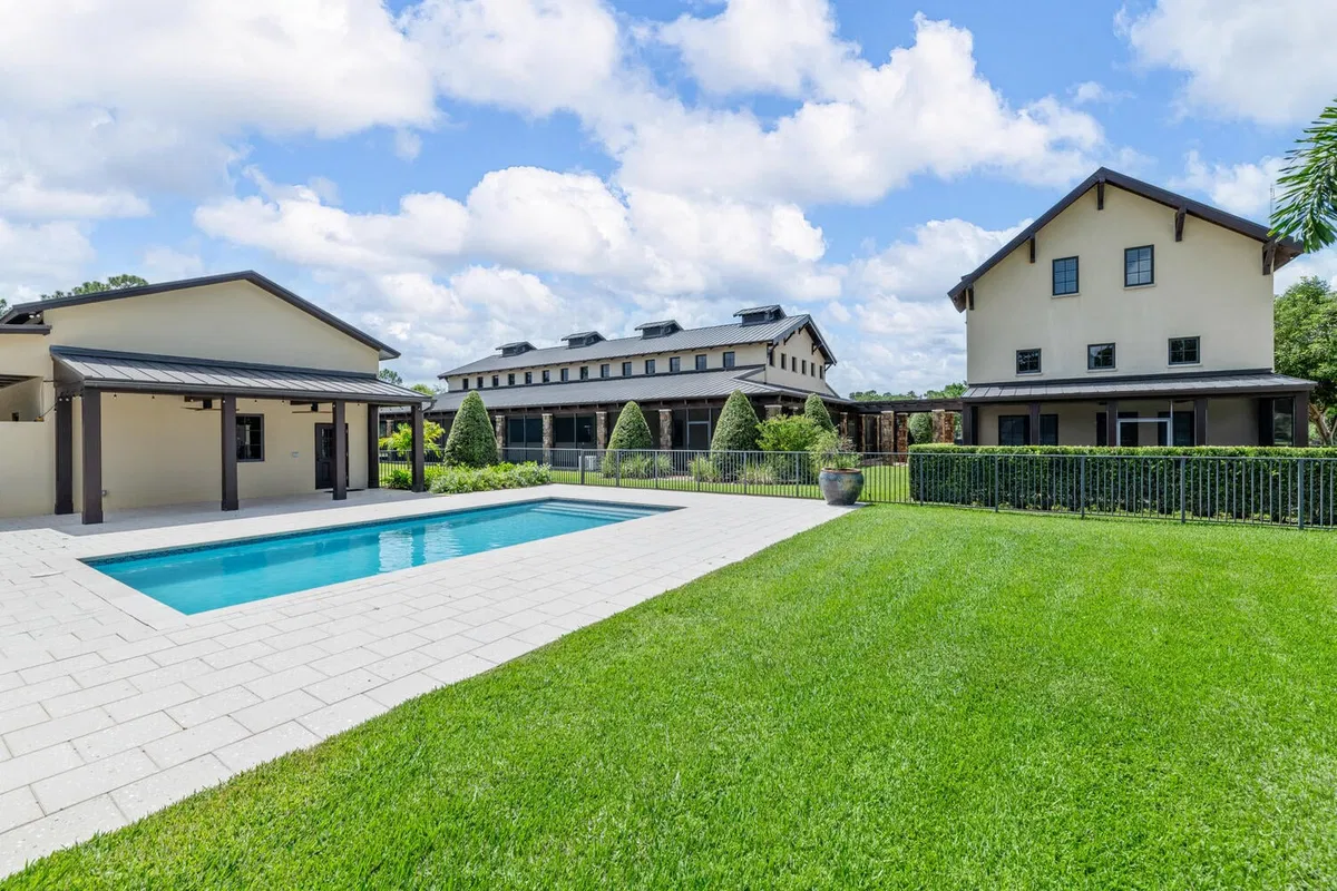 Homeland Residence photo 52