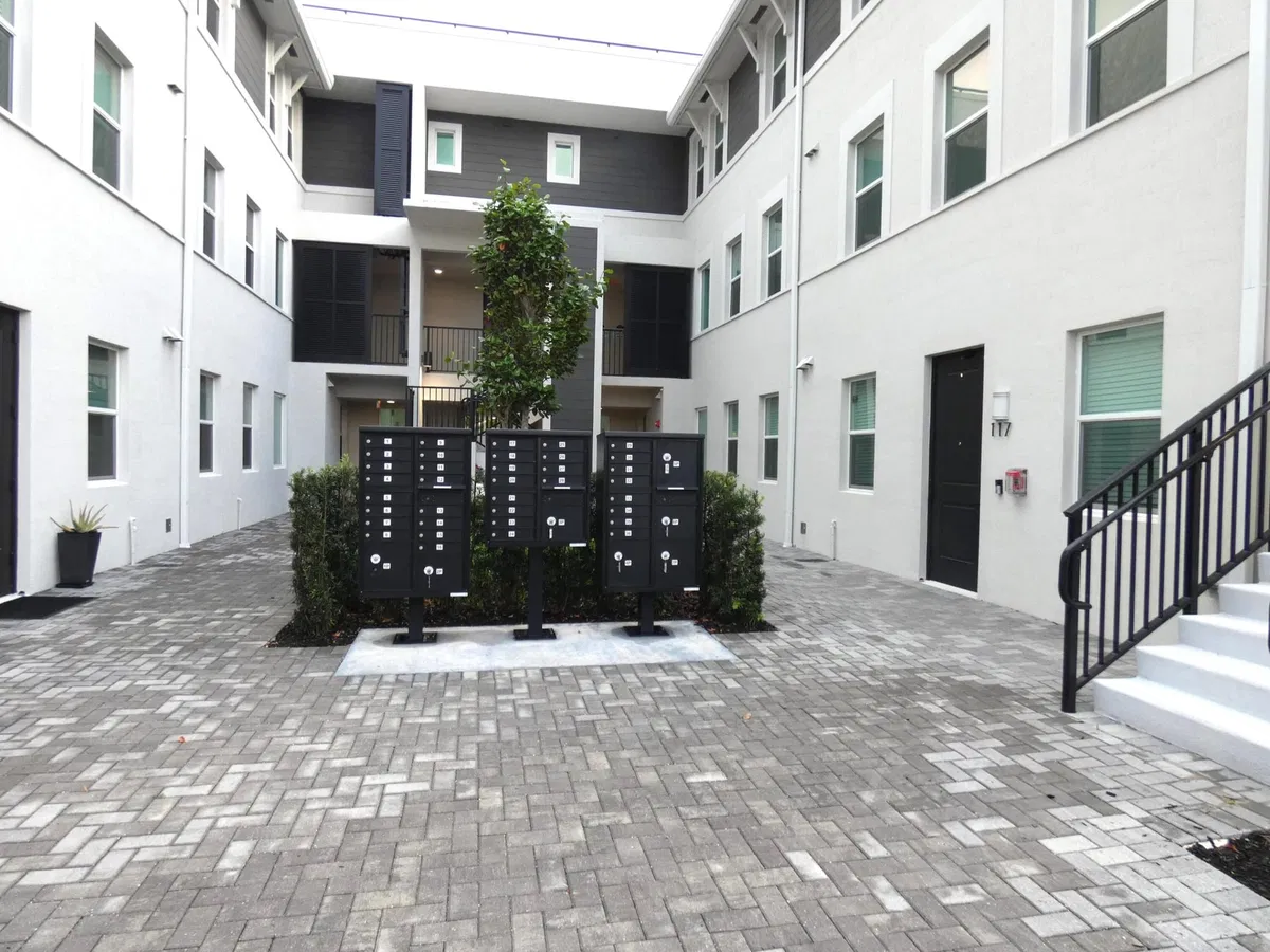Unit 111 photo 13
