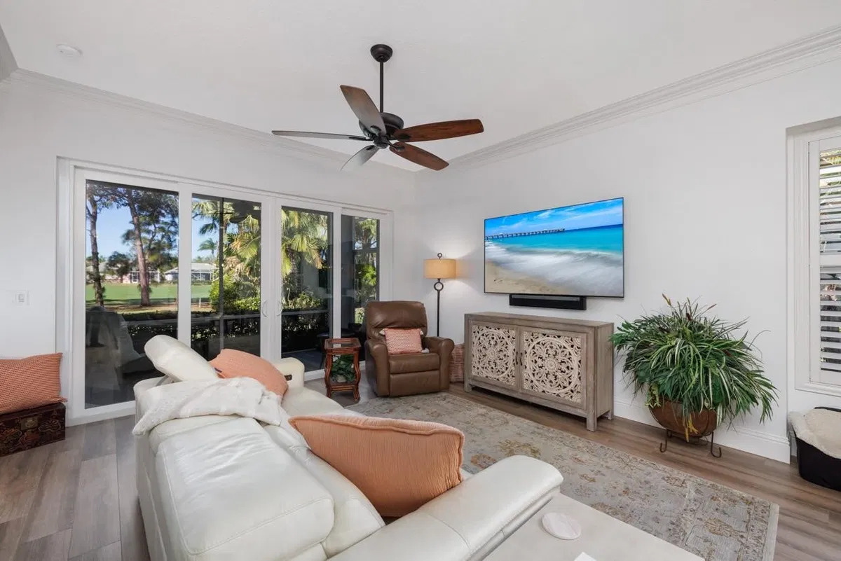Monarch Country Club Residence photo 7