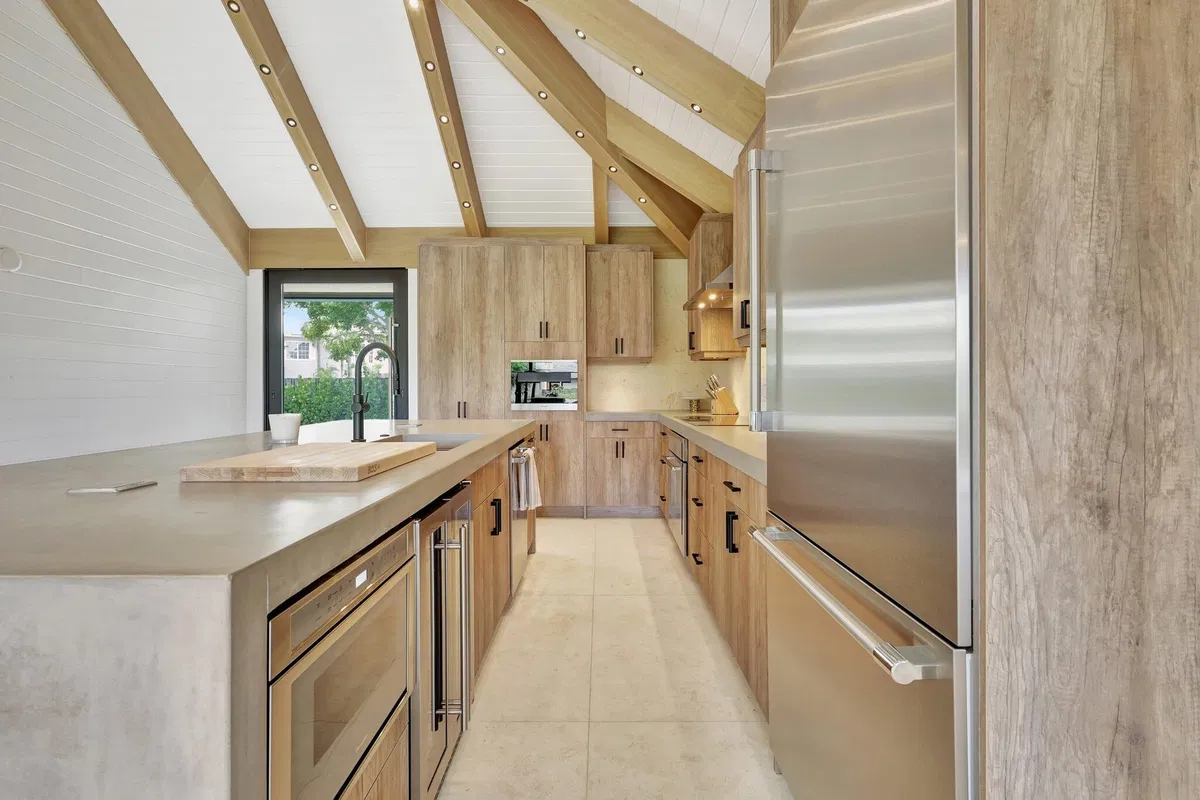 Pebblewood Residence photo 7