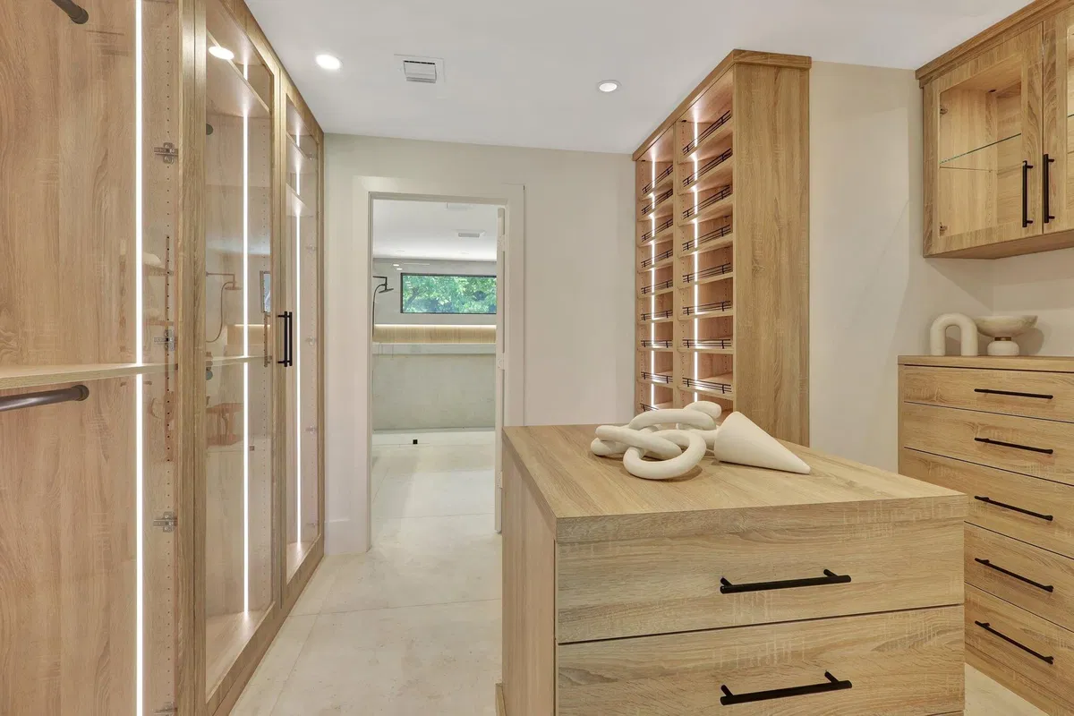 Pebblewood Residence photo 22