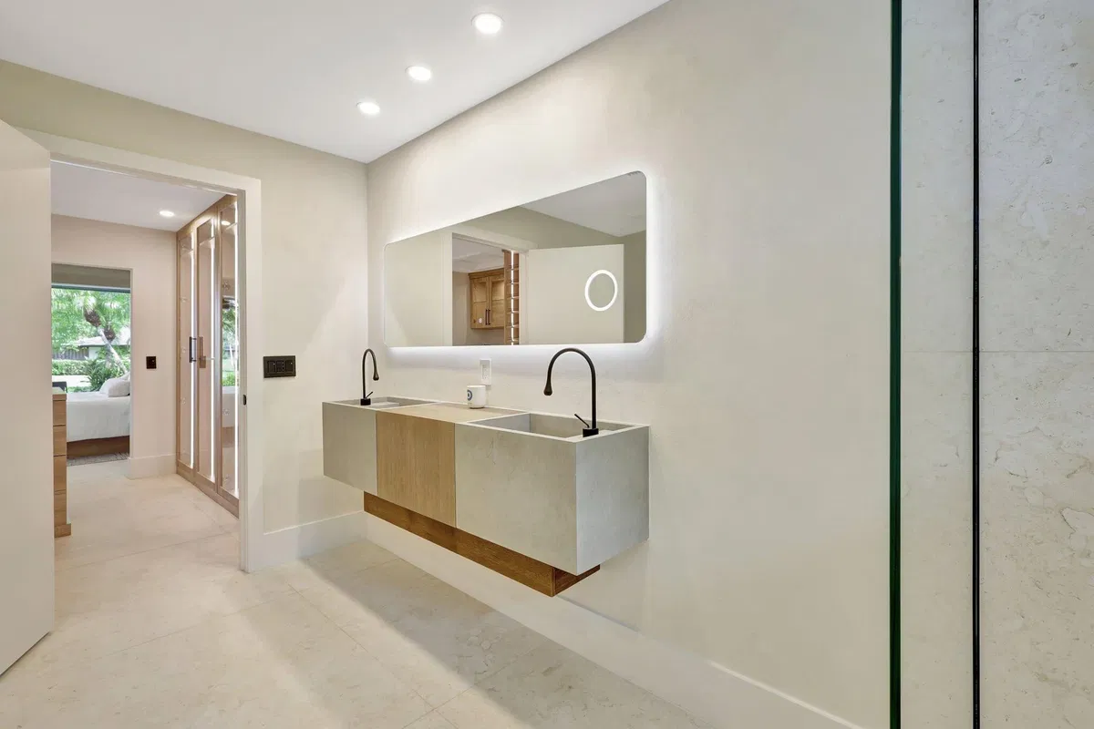 Pebblewood Residence photo 28
