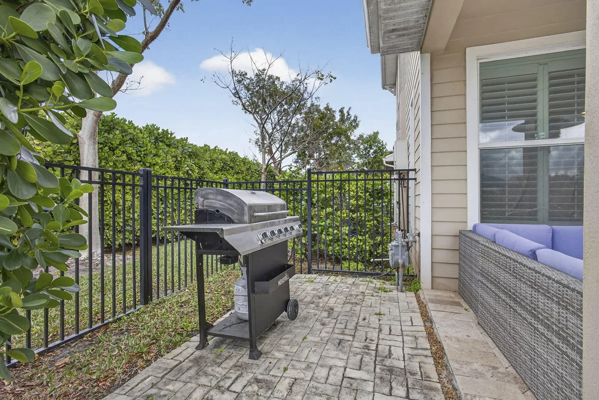  Residence photo 37