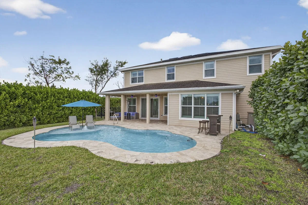  Residence photo 43