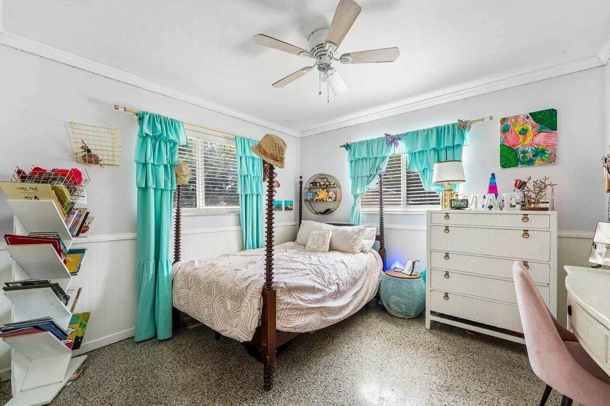  Residence photo 22