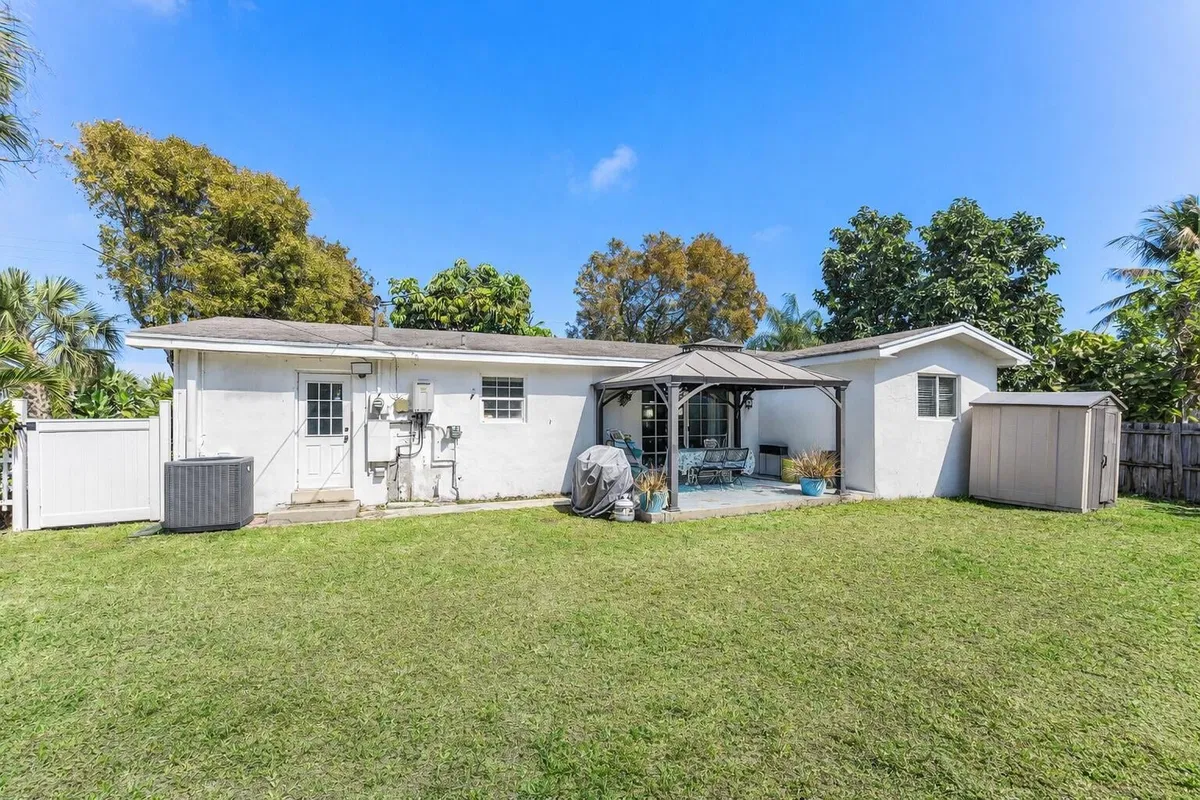  Residence photo 28