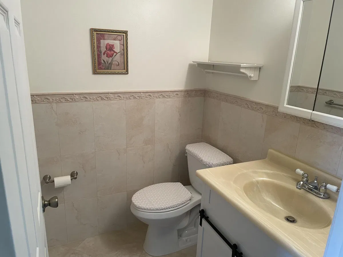 Unit 315 photo 19