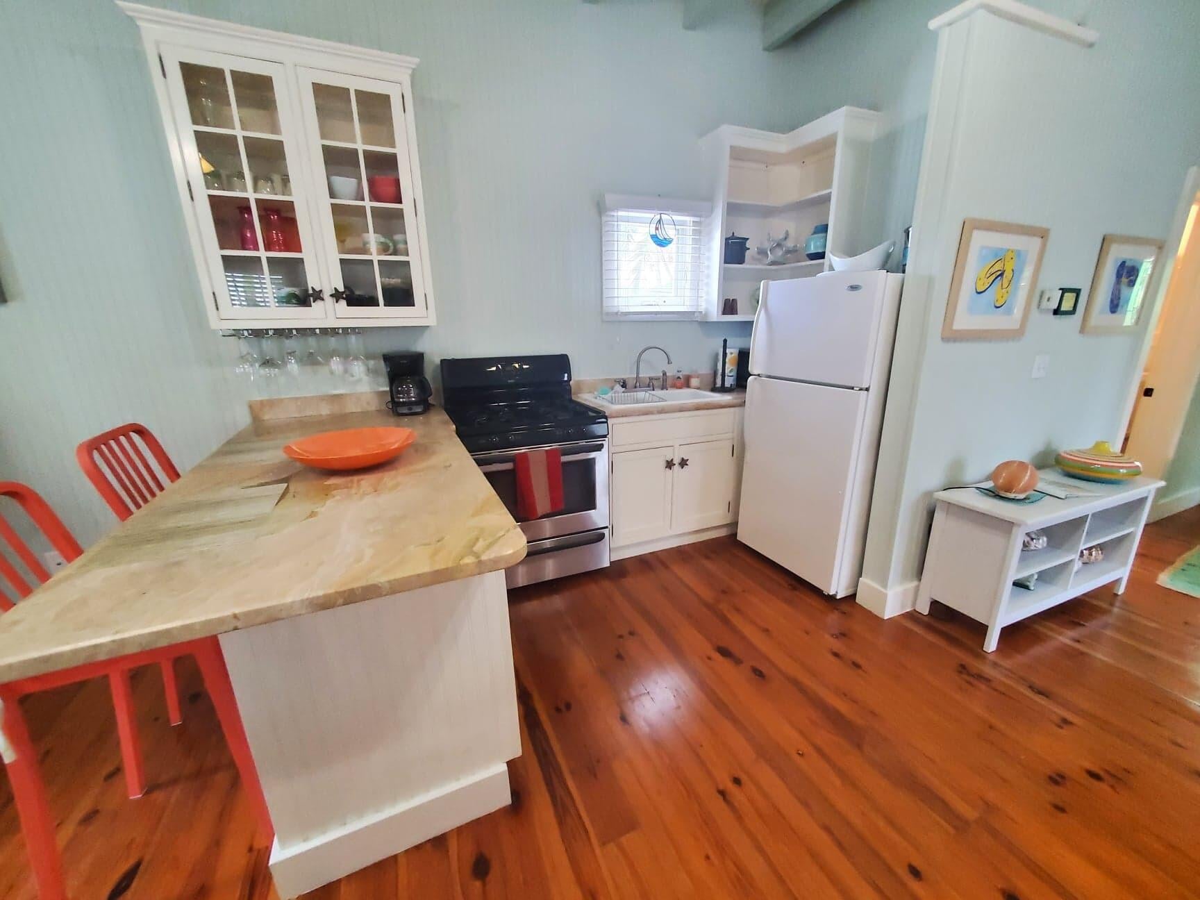 Downtown Delray Beach Unit Key Lime Suite photo 13