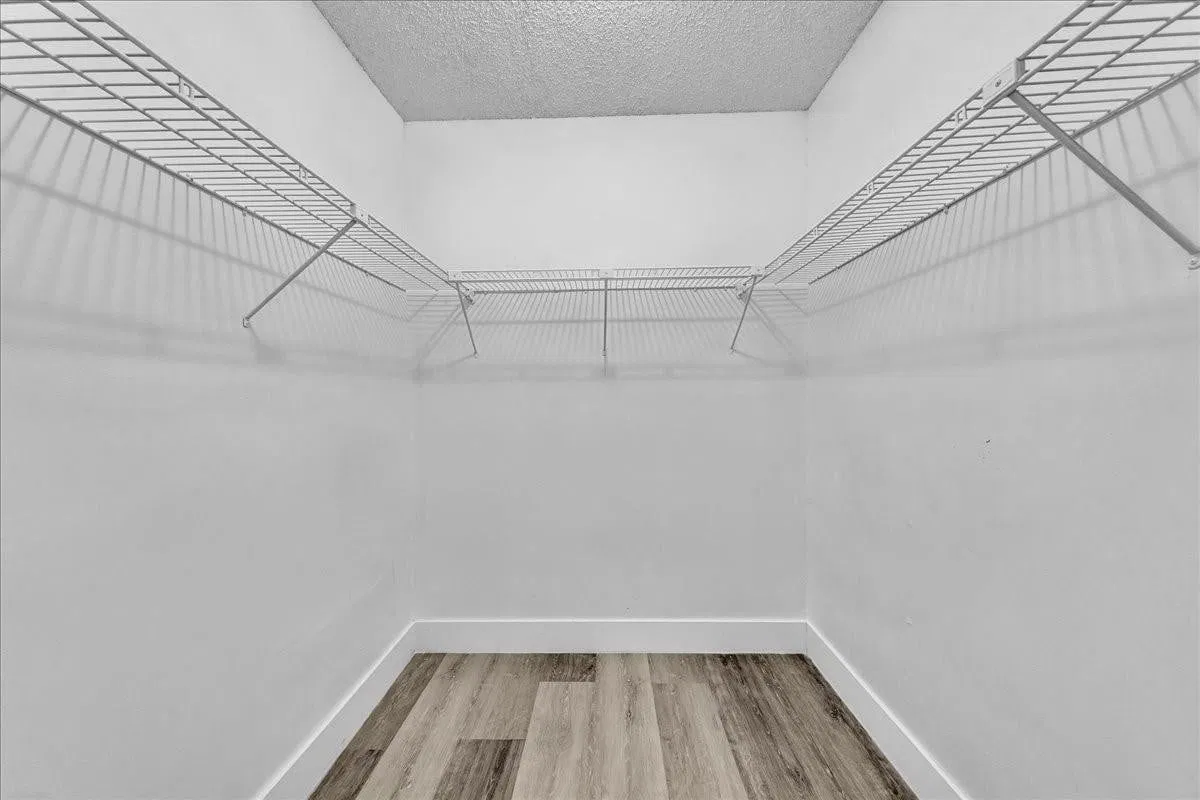  Unit C31 photo 28