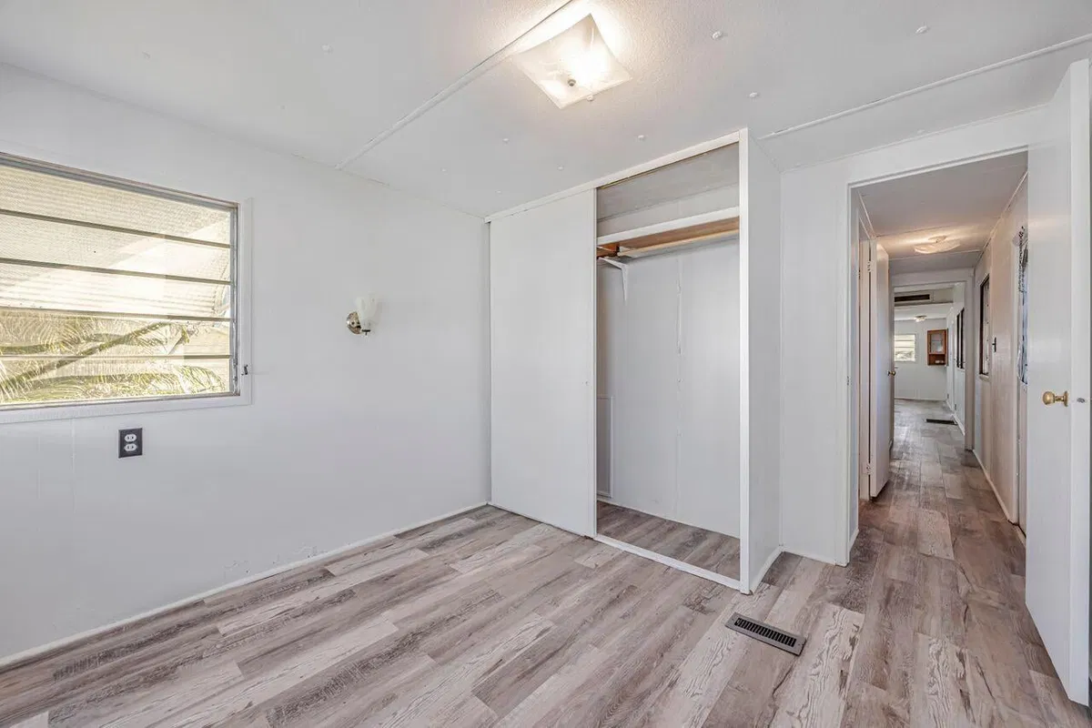 Residence photo 22