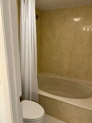 Unit 102 photo 10